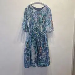 ユマコシノ ブルー花柄 半袖ひざ丈ワンピース