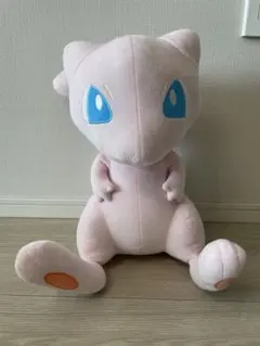ポケモン　ミュウ ぬいぐるみ