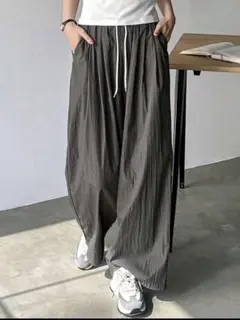 ストレートパンツ