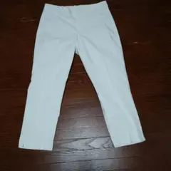 UNIQLO白センタープレスパンツ