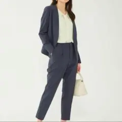 未使用級✨グリーンレーベル　ライトカチリラ　パンツスーツセットアップ　洗える　S