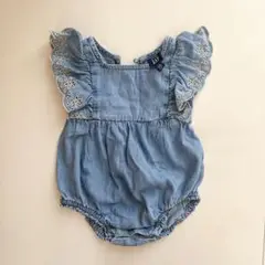 baby GAP フリル付きデニムロンパース 3-6ヶ月