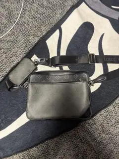 Item thumbnail for item c7a80606-8373-4b1b-8542-44ad3ecb7e04