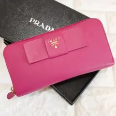 プラダ 大容量 ラウンドジップ 長財布 ピンク ファスナー