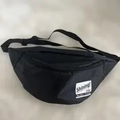 ボディバッグブラック