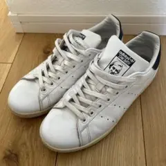 スタンスミス