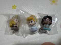 Item thumbnail for item c4c39c42-11e4-4906-a59c-eec3f6229d9f