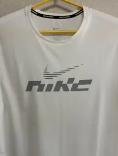 NIKE DRI-FIT マイラーフラッシュTシャツ