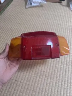 ヤマハ サリアン Salient50 希少 テールランプカバー043-6548