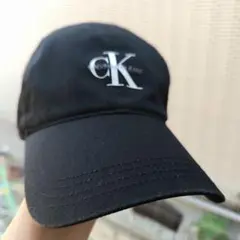 Calvin Klein Jeans ブラックキャップ レディース　メンズ