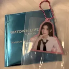 SM TOWN ミニアクリルキーホルダー　ジュウン