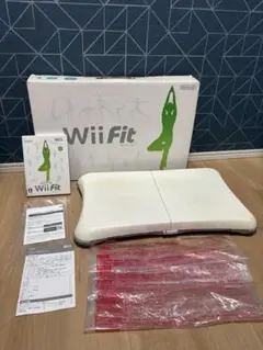 Wii Fit バランスボード ホワイト　Wiiフィットソフト付き