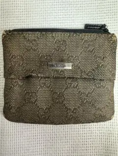 値下げ　GUCCI　グッチ　花柄のポケットティッシュケース 4個セット グッチ ティッシュケース ポケットティッシュケース フラワー 花