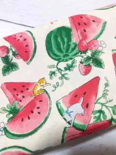 〜 いたずらニャンコとすいか 〜　　　シーチング 生地