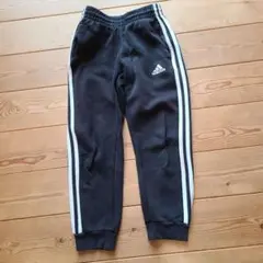adidas ブラック ロングパンツ 3本ライン