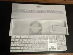 Apple Magic Keyboard Touch IDテンキー付A2520