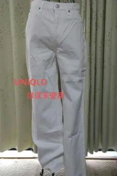 【ほぼ未使用】UNIQLOホワイト ストレートデニムパンツ　ワイド