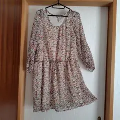cynthia未使用シフォン花柄ロングチュニック　パフスリーブ長袖　M