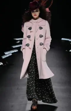 Item thumbnail for item 750c8c54-1529-4256-afb8-3d526c5ad28c