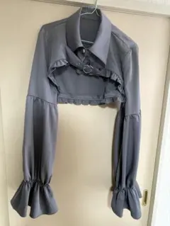 ボレロ　グレー　長袖　フリル　ハート