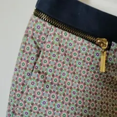 美品　ZARA 幾何学模様カジュアルパンツ　おしゃれ　ザラ