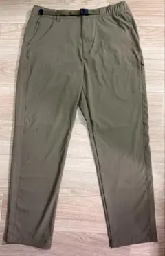 ユニクロ ナイロンギアパンツ カーキ Lサイズ