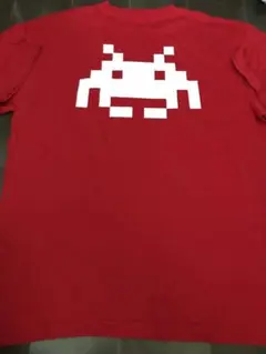 バックプリント　タイトー　スペースインベーダー　Tシャツ　ゲーム　キャラクター