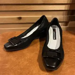 【美品】コンポジション　24.5cm 四角バックル ウェッジ コンフォート　黒
