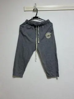 MAPLERIDGEロゴ付きグレーカジュアルパンツ