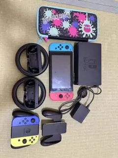 ニンテンドースイッチ本体 Joy-Con×2 ケース、ハンドル×2 その他付属品