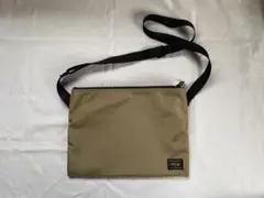 Item thumbnail for item 55e455e6-c6d0-4903-9c02-73b3e6a307ae