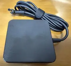 19V 2.37A TOSHIBA 東芝ダイナブック用 ACアダプター