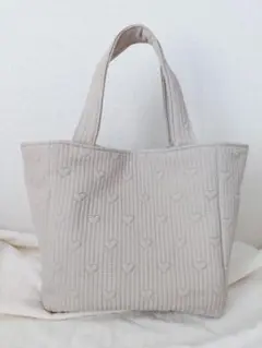 夏SALE ハンドメイド☆ポリエステルハート刺繍ヌビバッグ M グレージュ