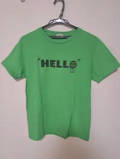 TES グリーン "HELLO" Tシャツ