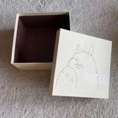 ジブリ展 バームクーヘン空箱