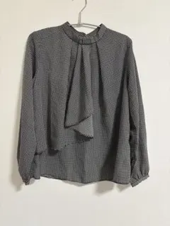 リボン付き千鳥柄柄長袖シャツ