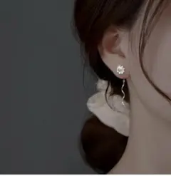 【いいね割り】デイジー　ピアス　レディース　お花　フラワー　ロング