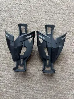 ELTE CUSTOM RACE PLUS ボトルケージ 濃グレー　2個セット