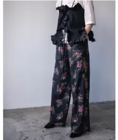 VONIQUE villd frill cami
