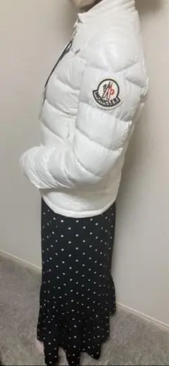 【新品未使用】MONCLER モンクレール レディースダウン 白