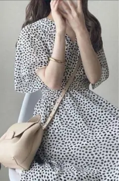 GRL フレアスリーブ　ダルメシアン柄　カシュクールワンピース　最終価格