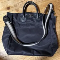 ヤングオルセン　ナイロントート　ストラップ付き