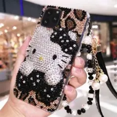 【値下げしました】キティーちゃん風デコiPhoneケース　iPhone13