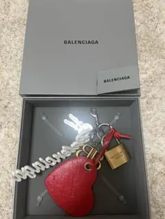 2025年最新】BALENCIAGA チャームの人気アイテム - メルカリ