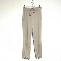 Item thumbnail for item 8cd12fef-1f4b-407e-83fe-6ba9c5636595