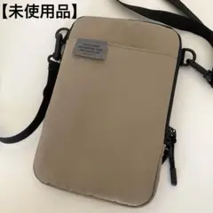 【未使用品】ベージュ スマホショルダーバッグ　カード収納用ポケット付き　便利