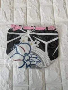 Item thumbnail for item 6b69fc2b-e8ff-4b82-ba98-06be71e38458