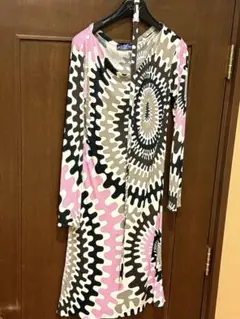 ♡VOYAGE♡ 美品エミリオプッチワンピース　君嶋十和子着用 袖フリル ♡VOYAGE♡様専用 美品エミリオプッチワンピース 君嶋十和子着用
