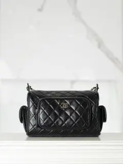 CHANEL ブラック ショルダーバッグ