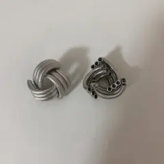 シルバー ツイストデザイン ピアス